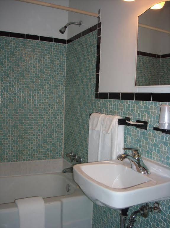 Motel Des Erables Coteau-du-Lac Экстерьер фото