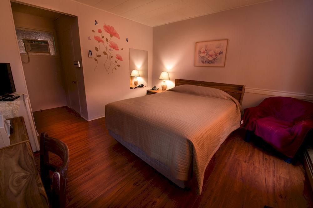 Motel Des Erables Coteau-du-Lac Экстерьер фото